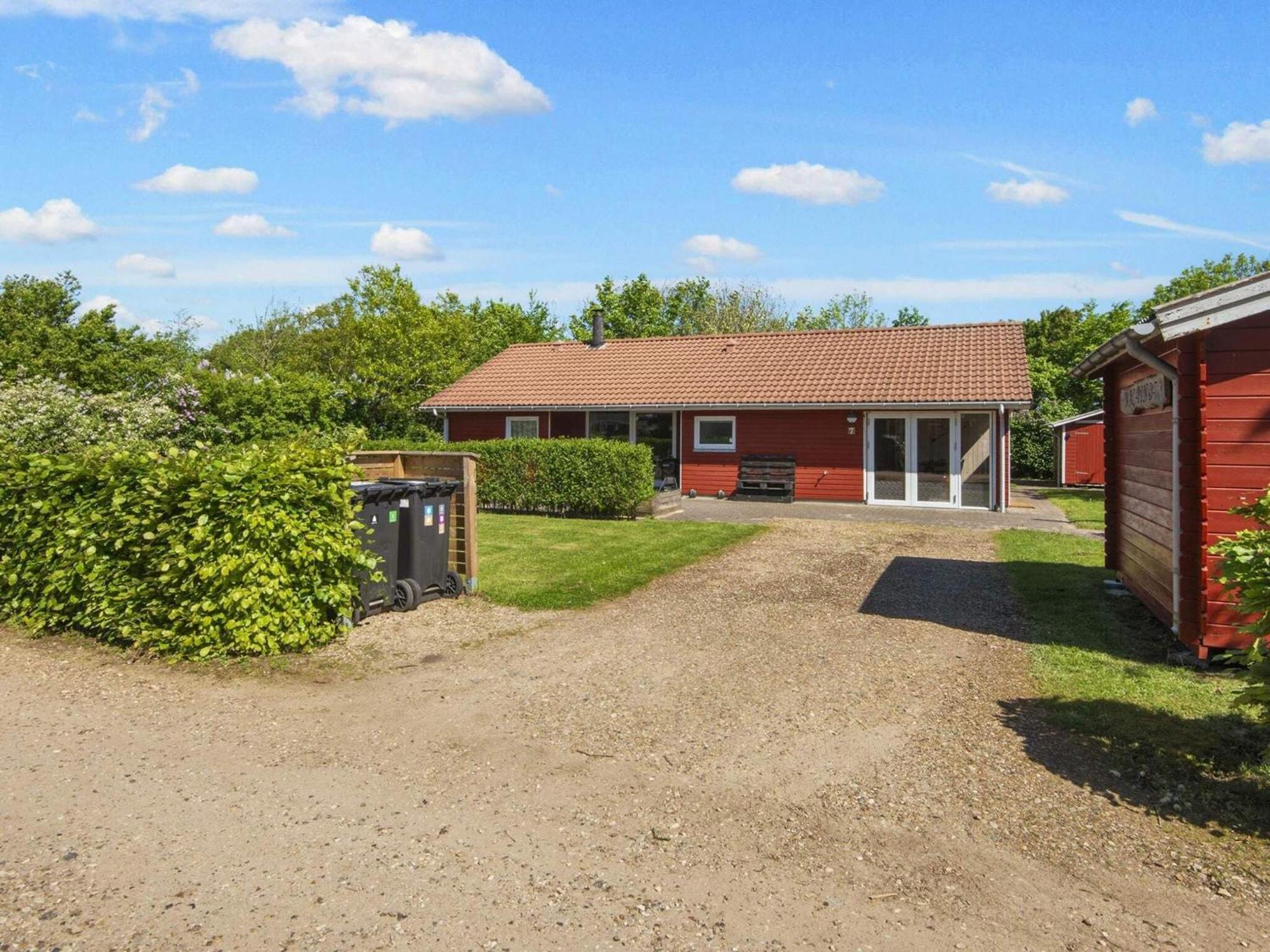 6 Person Holiday Home In Tarm Buitenkant foto